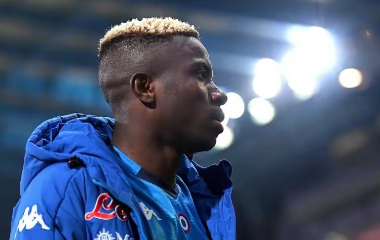 德罗巴在瑞士队比赛中大比分获胜，出色发挥引发热议！